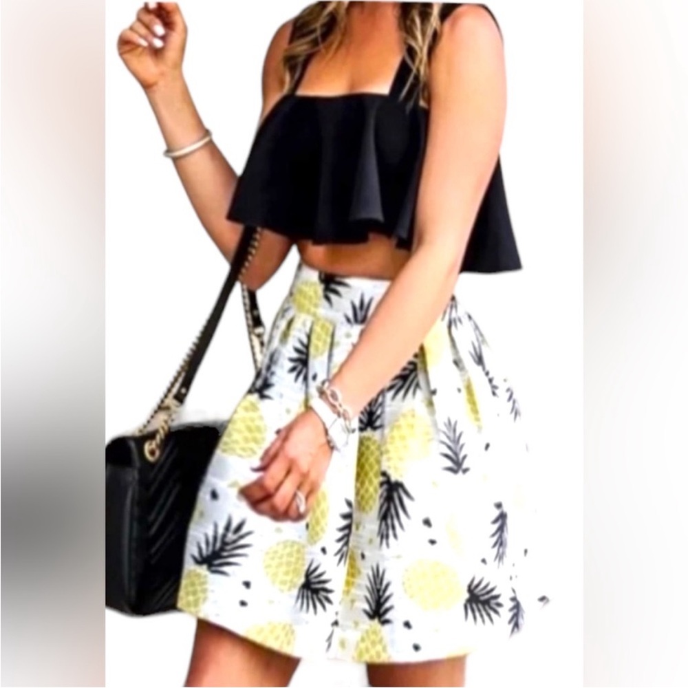NWOT Alice + Olivia Pineapple Skirt 8